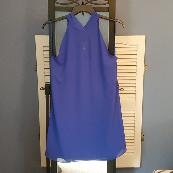 Blue keyhole shift dress - Picture 2 of 4